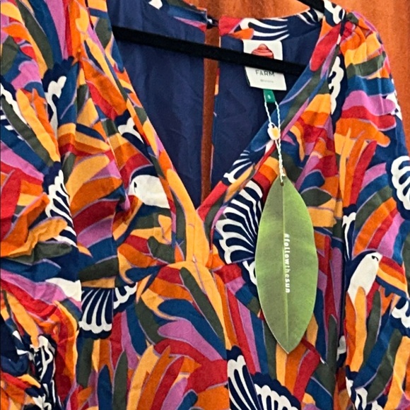 FARM Rio Multicolor V-Neck Maxi Dress with Bold Tropical Print - Picture 2 of 7